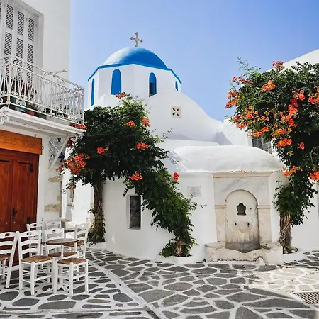 Premium Naxos Suite Family Suite With Private Balcony Modern Furnishing Air-Conditioned Saint George